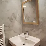 Dolce Crystal Budapest