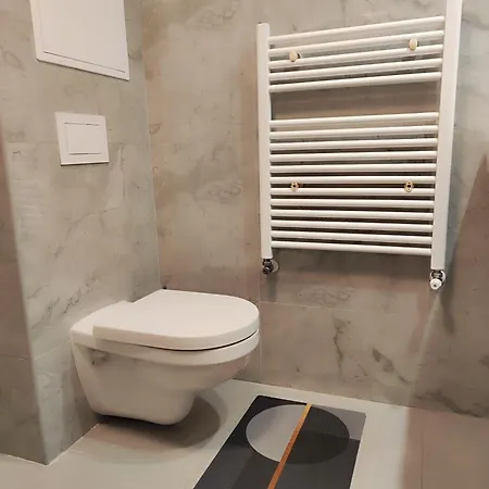 Dolce Crystal Apartman *