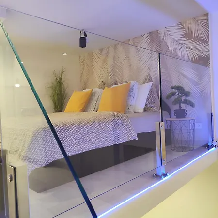 Dolce Crystal Boedapest